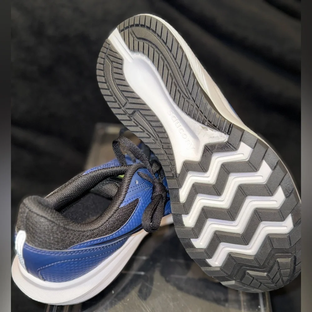 Saucony sleek blue